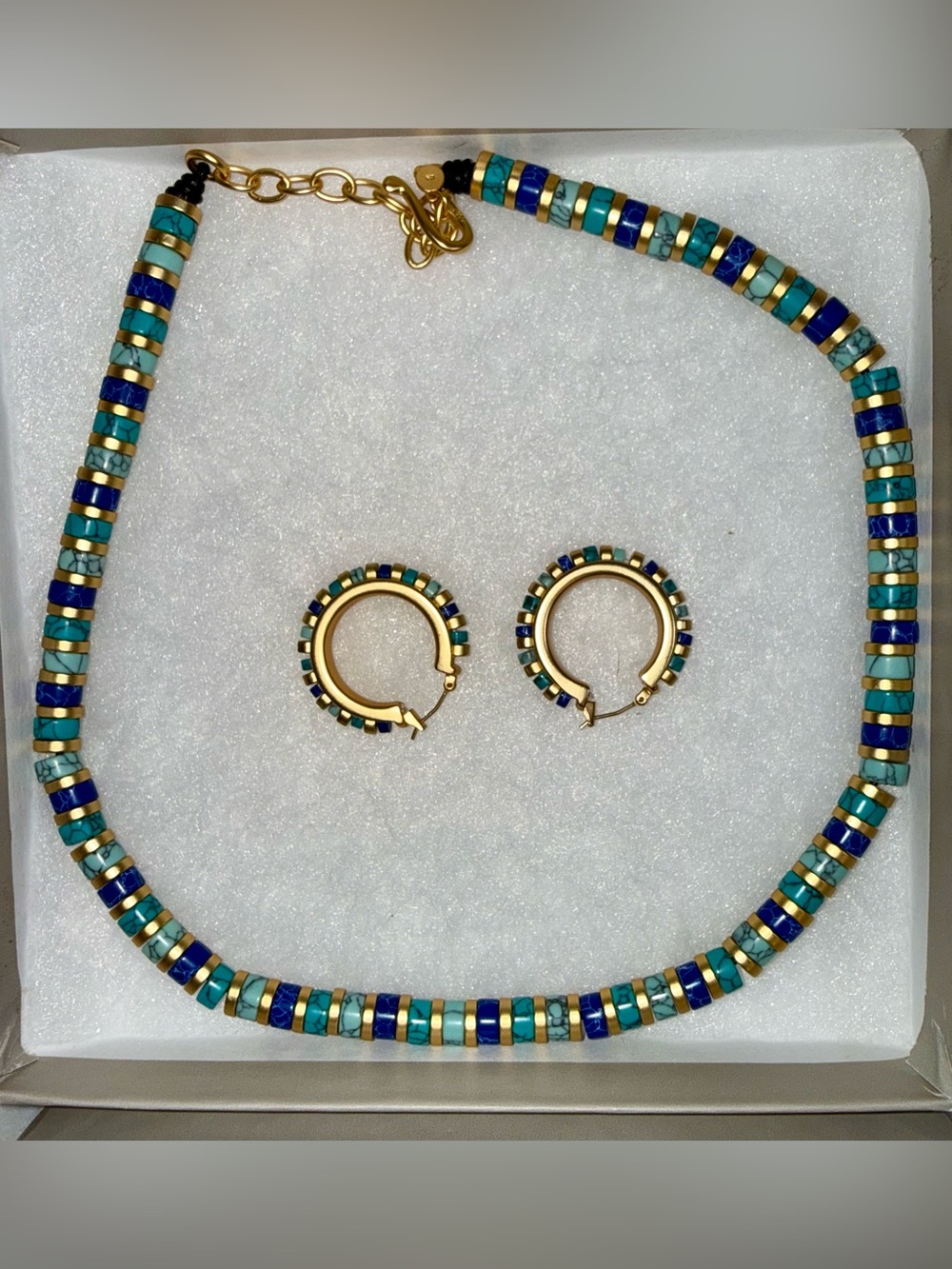 MIDDLE KINGDOM CYLINDRICAL BEAD NECKLACE AND EARRINGS SET